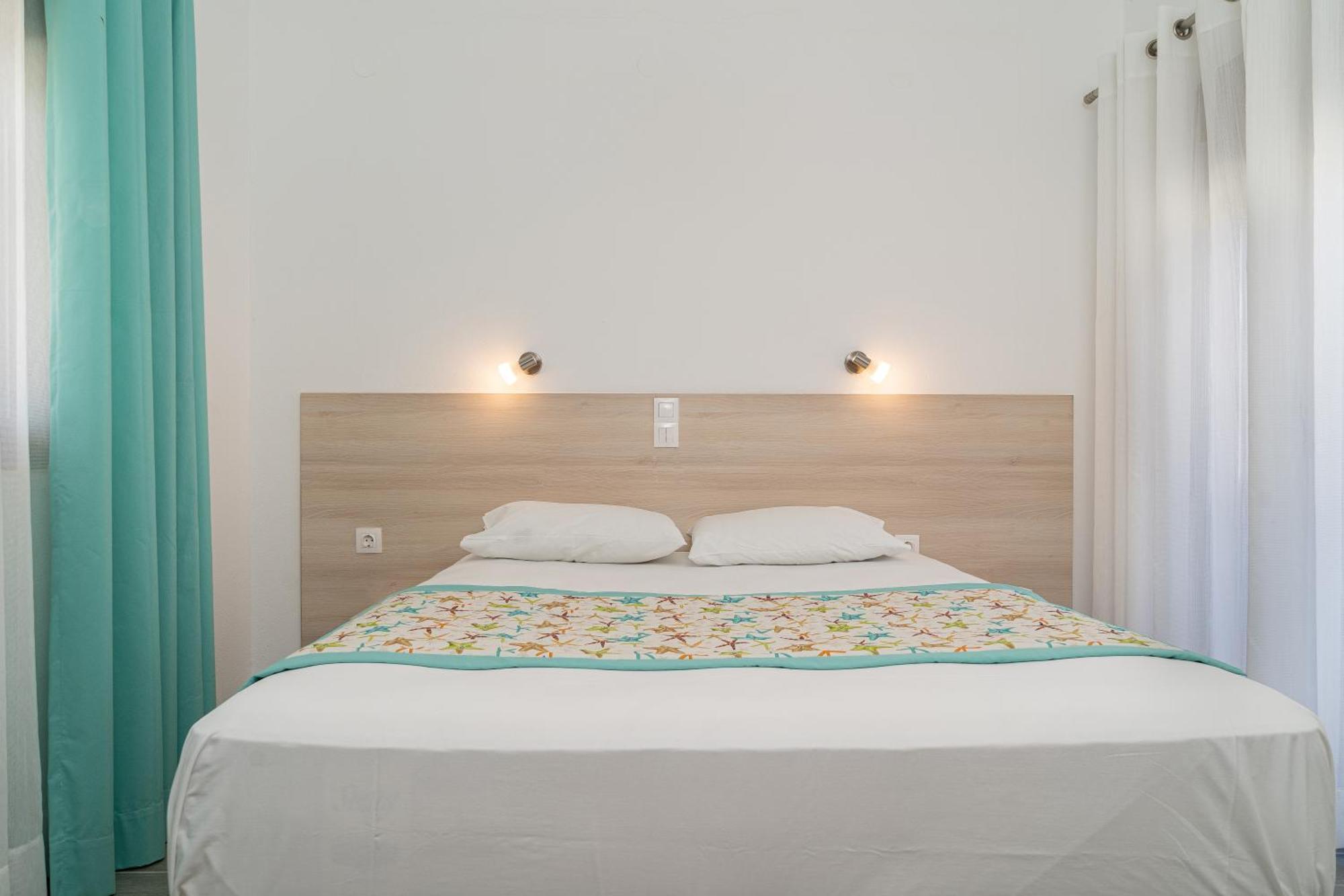 Akrotiri Apartments Makrýgialos Extérieur photo