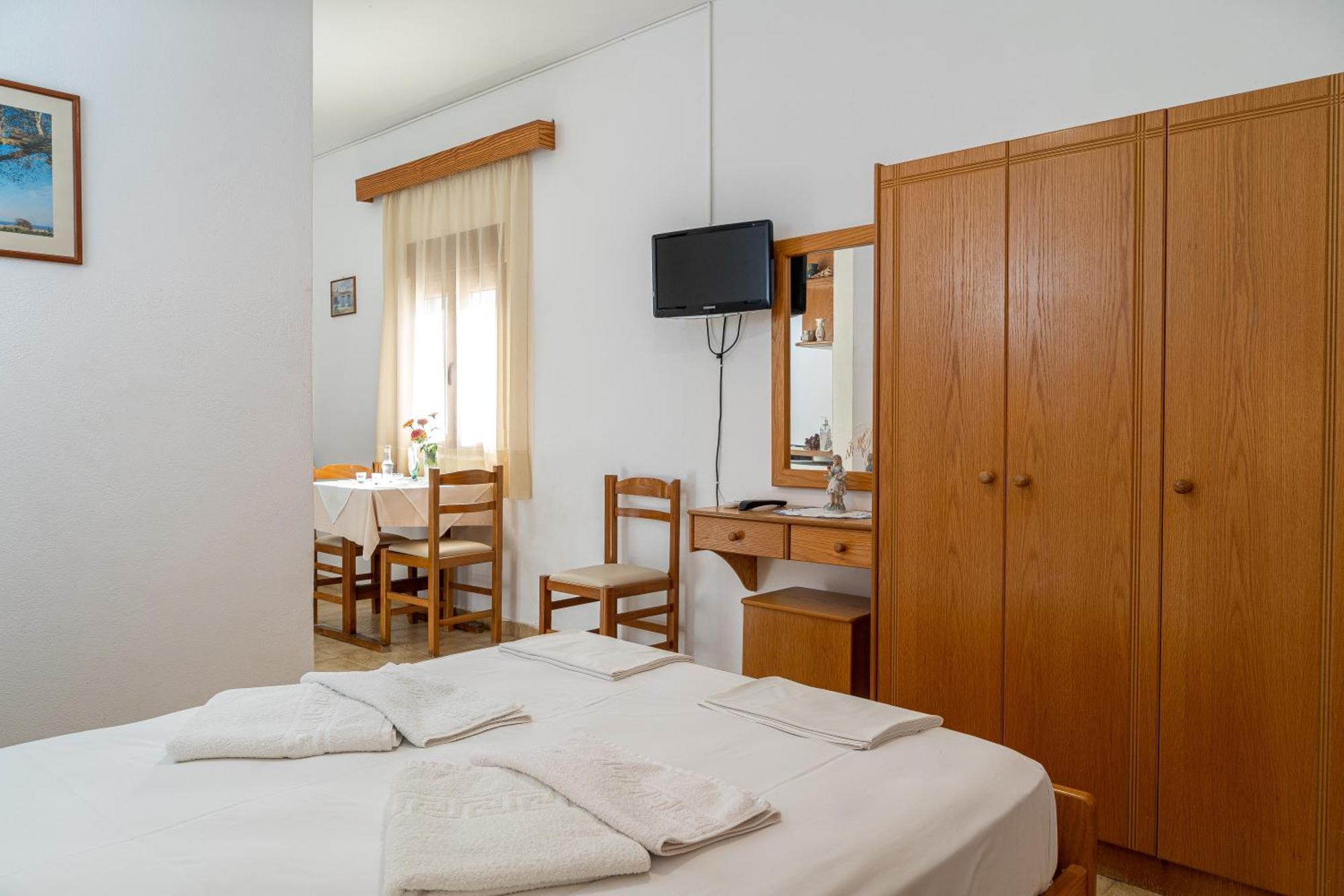 Akrotiri Apartments Makrýgialos Extérieur photo
